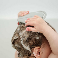 Opegaj|Haakaa Silicone Shampoo Brush